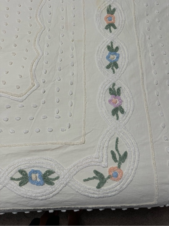Other - Vintage cotton chenille Tufted Coverlet with Pastel Floral Embroidery cream twin